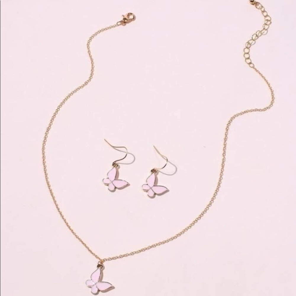 3/$30 💗 Butterfly Necklace and Earrings Set
